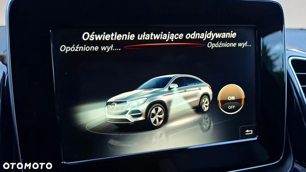 Mercedes-Benz GLE 350 d 4-Matic - 32