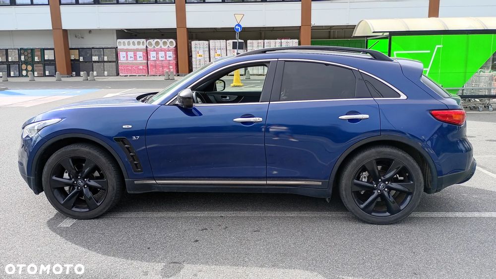 Infiniti QX70 3.7 S Premium - 8
