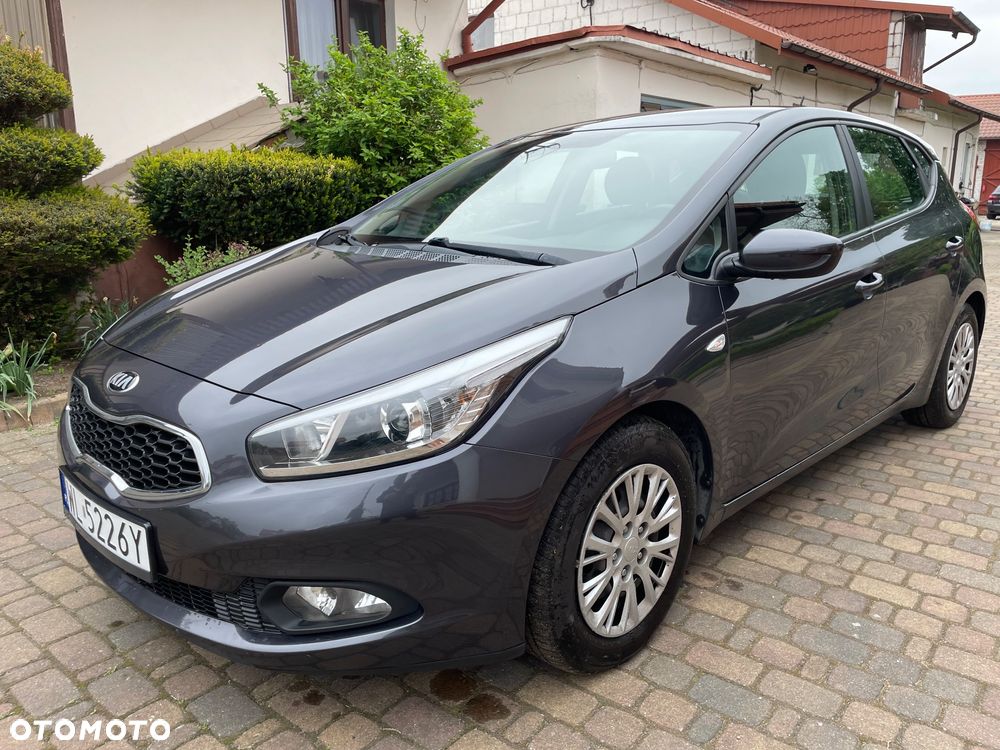 Kia Ceed 1.6 CRDi 115 ISG Vision - 39