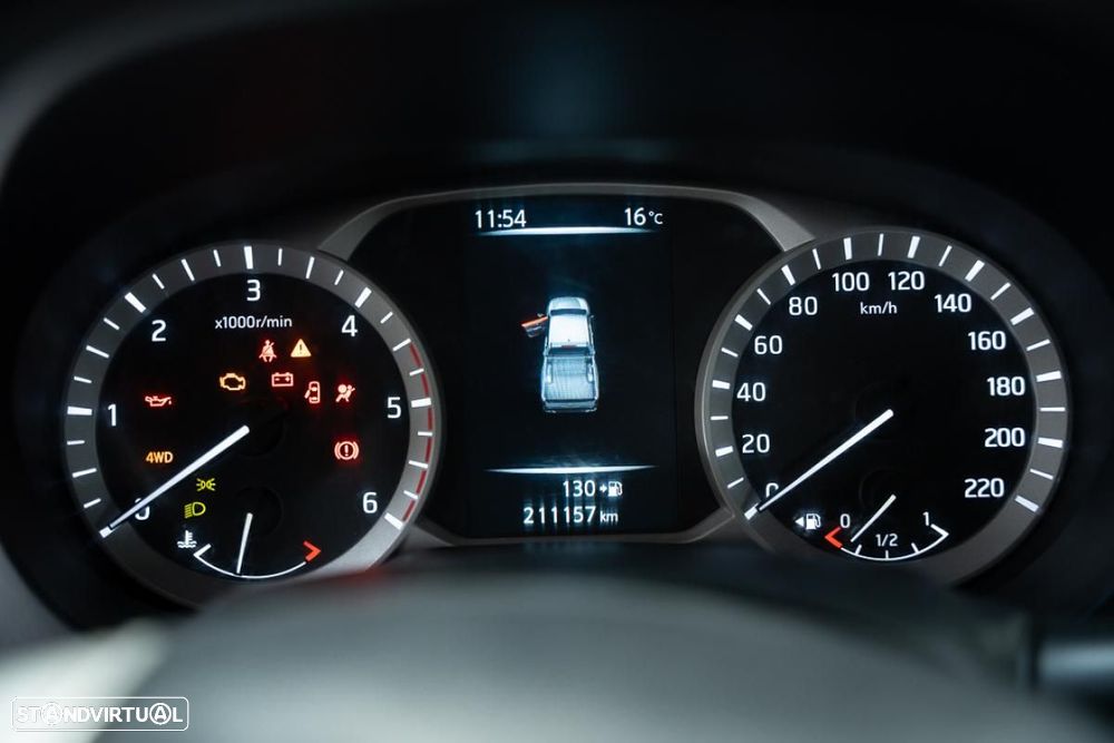 Nissan Navara 2.3 dCi  4WD - 11