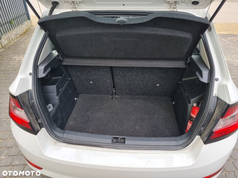 Skoda Fabia - 8