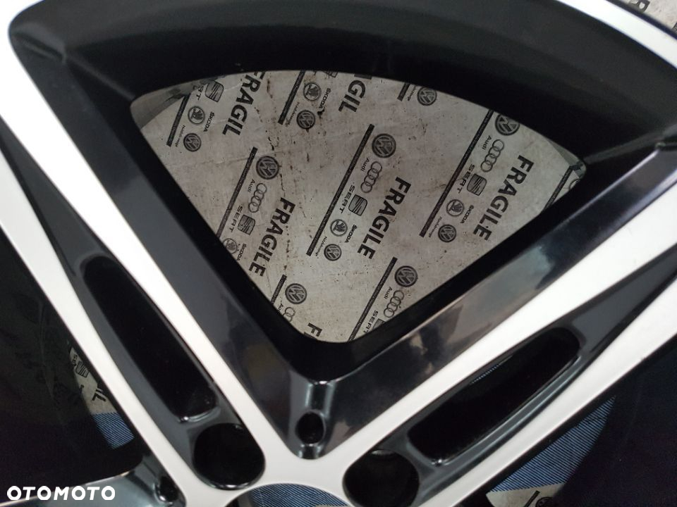 FELGA MERCEDES A-KLASA  7,5JX18  5X112  ET49  W177   A1774010700 - 6