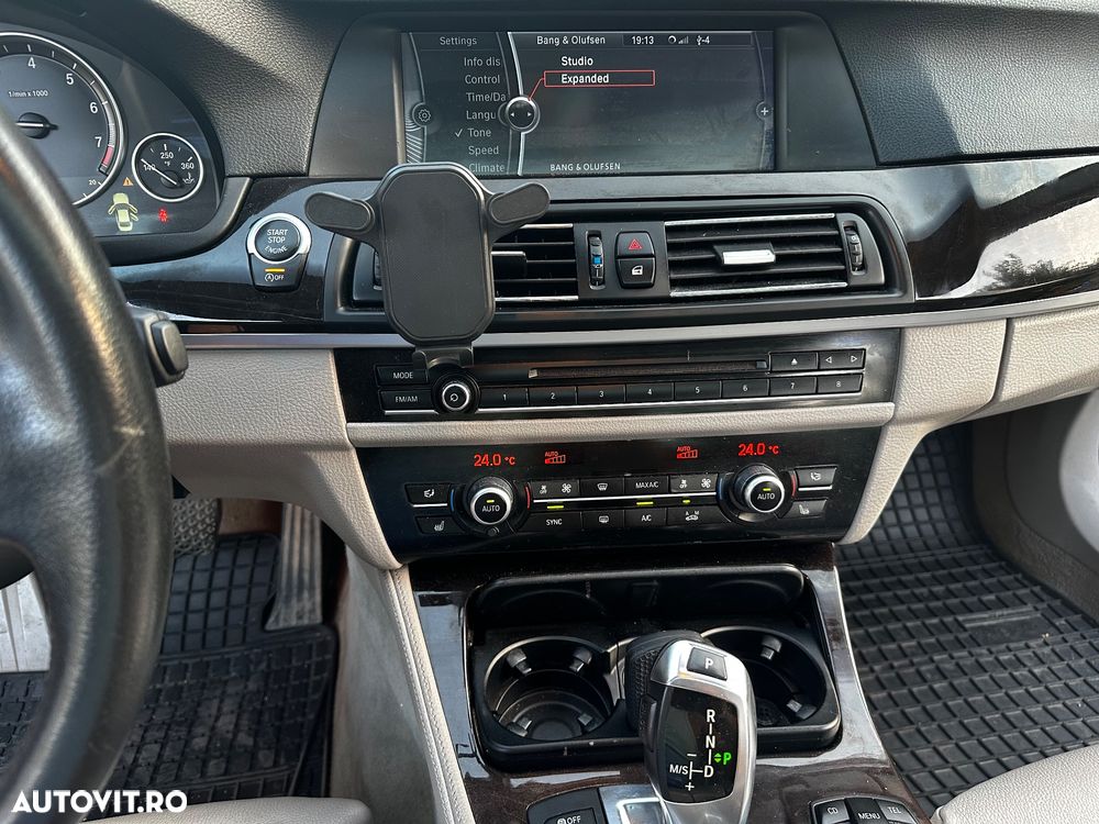 BMW Seria 5 528i Aut. - 12