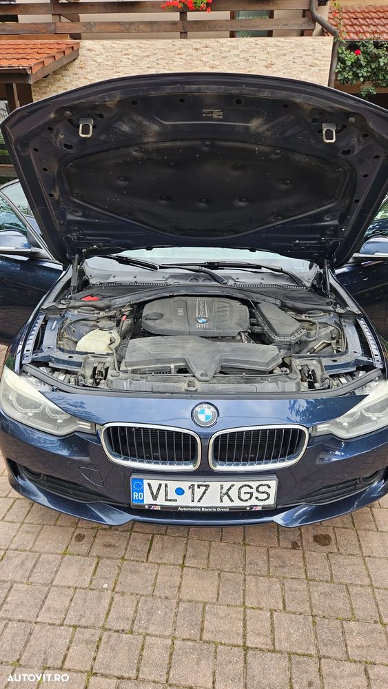 BMW Seria 3 320d xDrive Aut. - 9