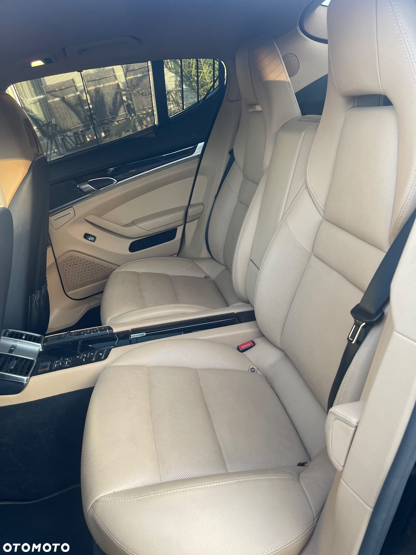 Porsche Panamera S - 16