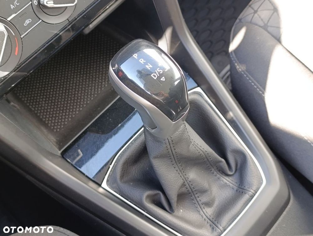 Volkswagen T-Cross 1.0 TSI Life DSG - 32