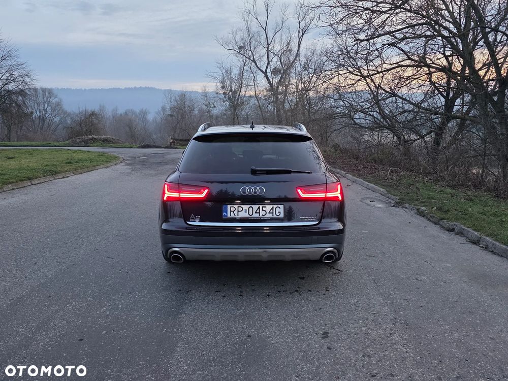 Audi A6 Allroad - 12