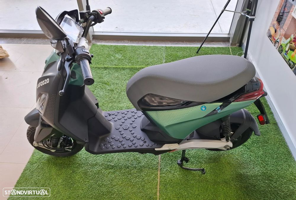Piaggio X | Piaggio 1 Active - 2