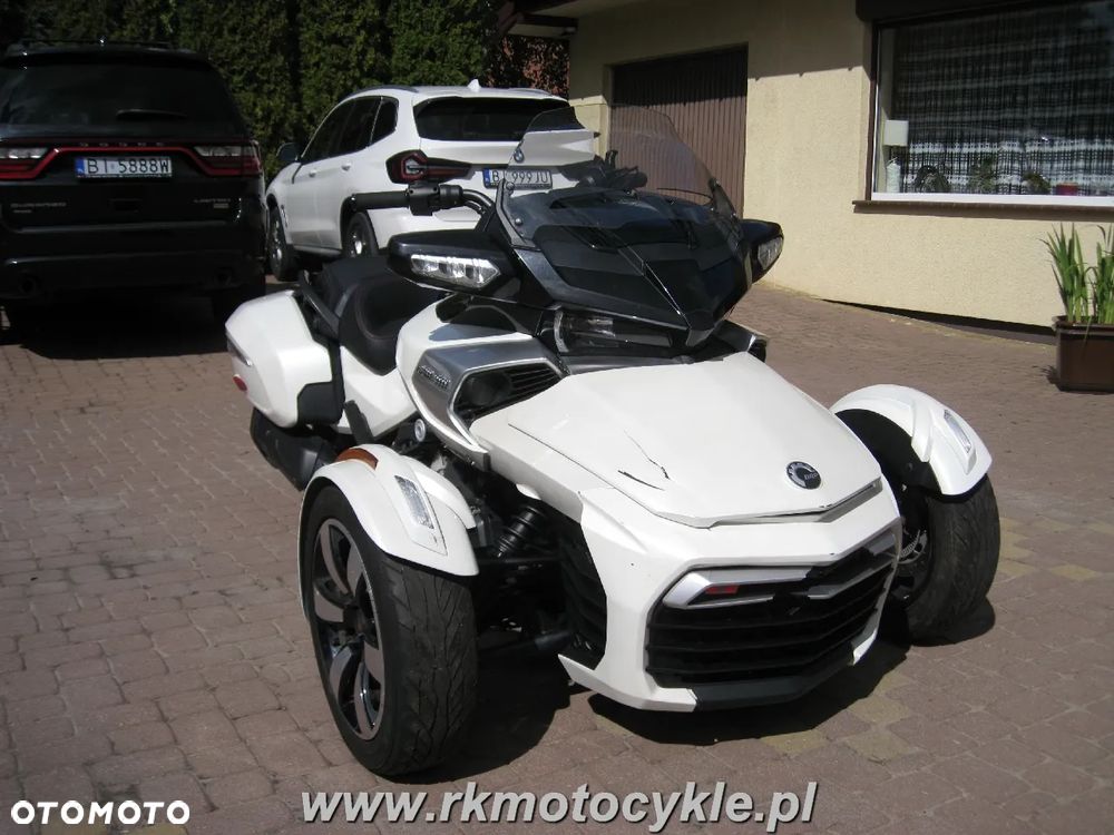 Can-Am Spyder - 1