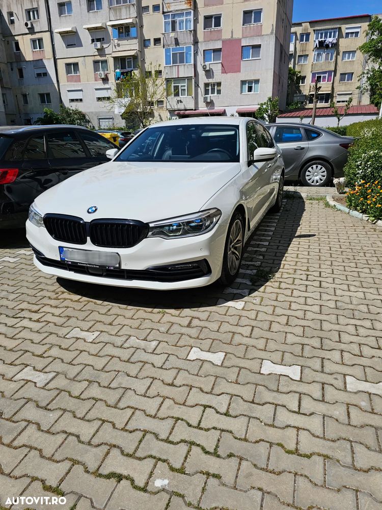 BMW Seria 5 530i xDrive AT - 18