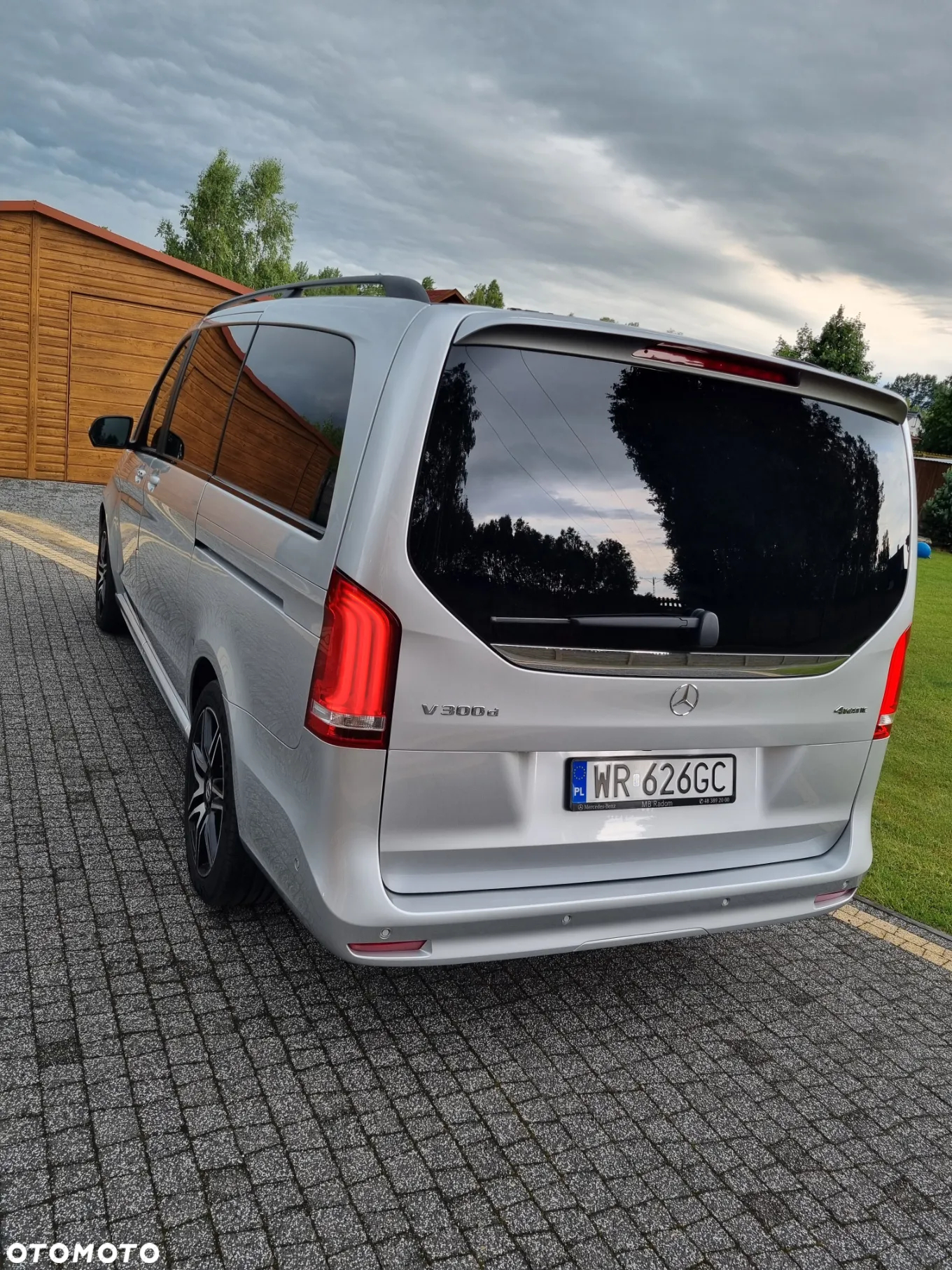 Mercedes-Benz Klasa V 300 d 4-Matic 9G-Tronic (d³ugi) - 6