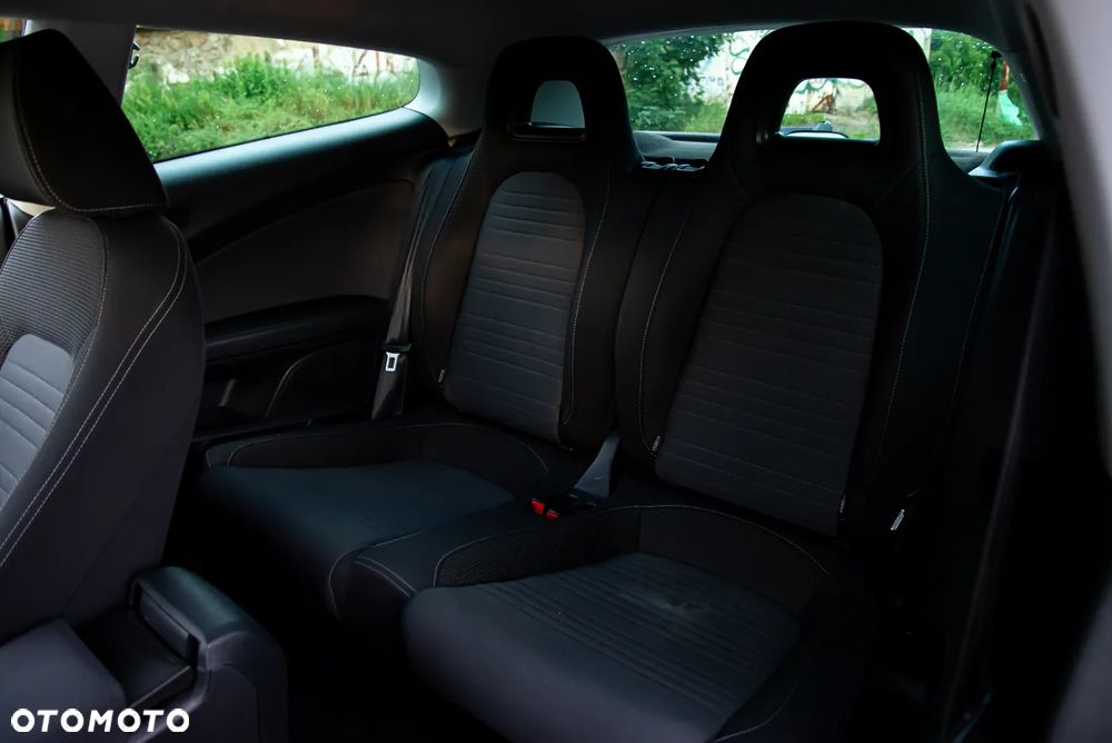 Volkswagen Scirocco 2.0 TDI DSG Blue Motion Technologie Edition - 12