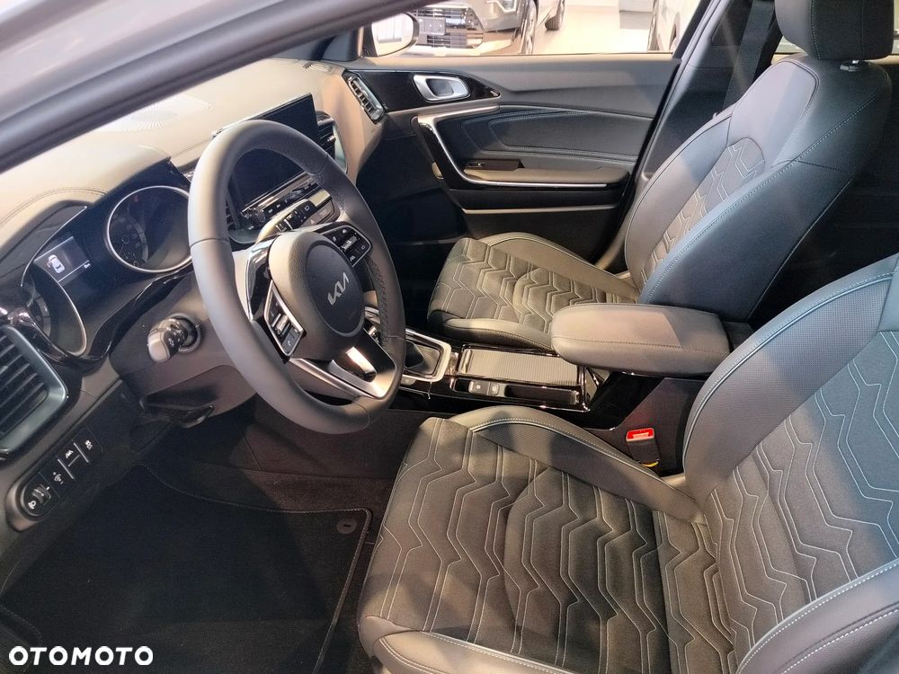 Kia XCeed 1.6 T-GDI Tribute DCT - 8