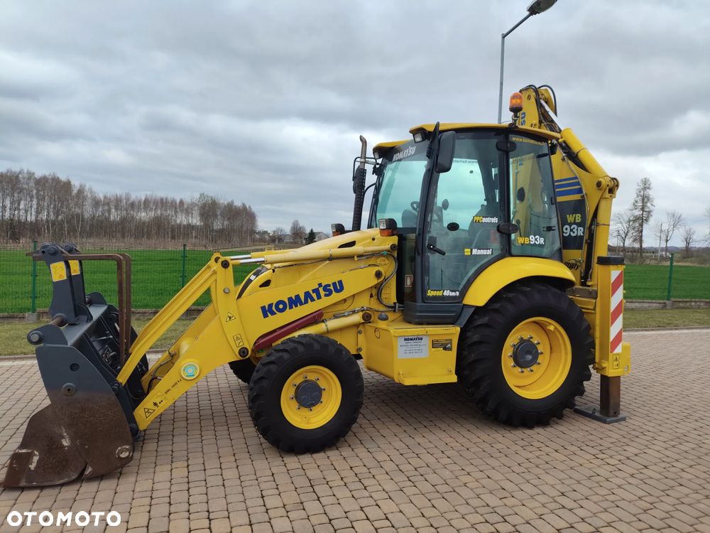 Komatsu WB 93R /  KOPARKO-ŁADOWARKA , BEZ VAT , UMOWA KUPNA -SPRZEDAŻY , STAN SUPER - 1