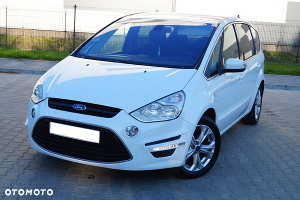 Ford S-Max 2.0 TDCi DPF Titanium