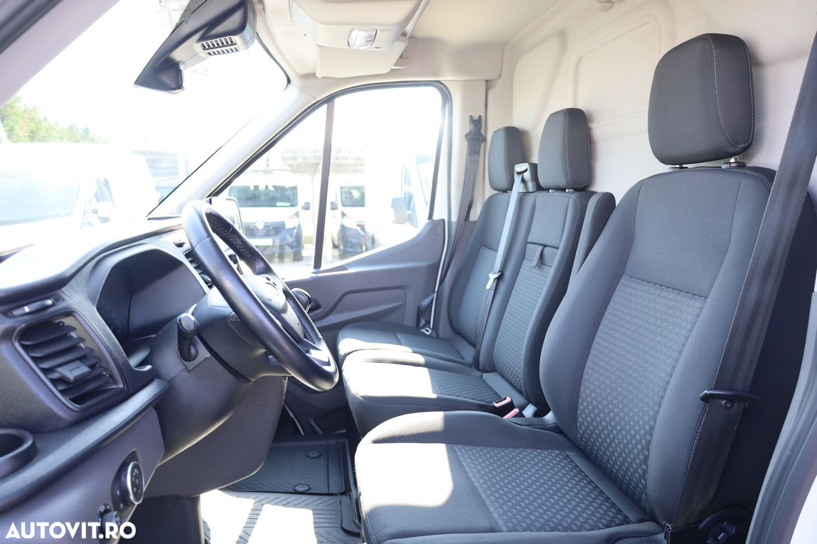 Ford Transit - 13