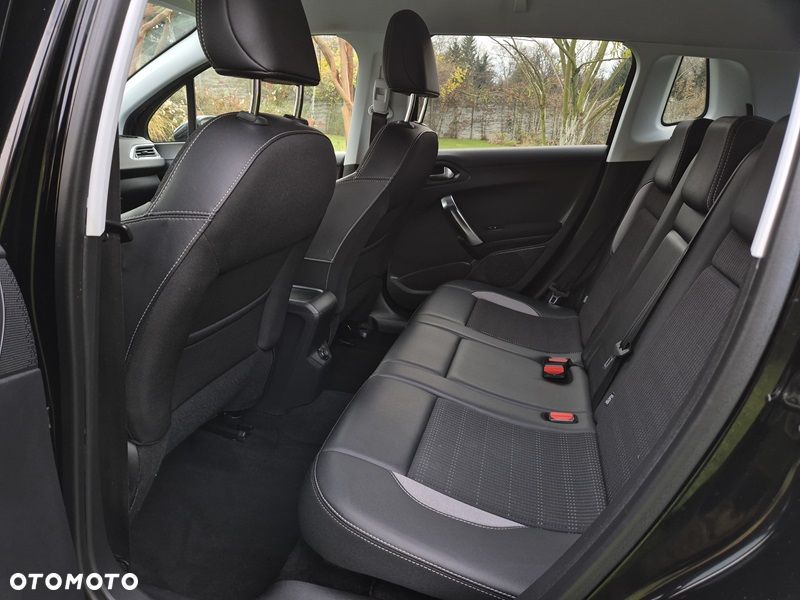 Peugeot 2008 PureTech 110 Stop&Start Allure - 12