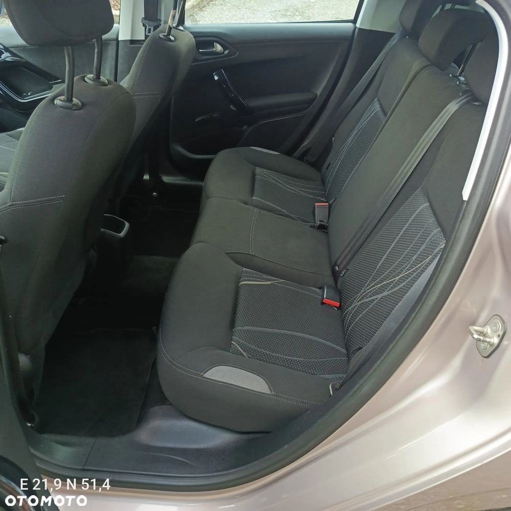 Peugeot 208 1.4 VTi Active - 8