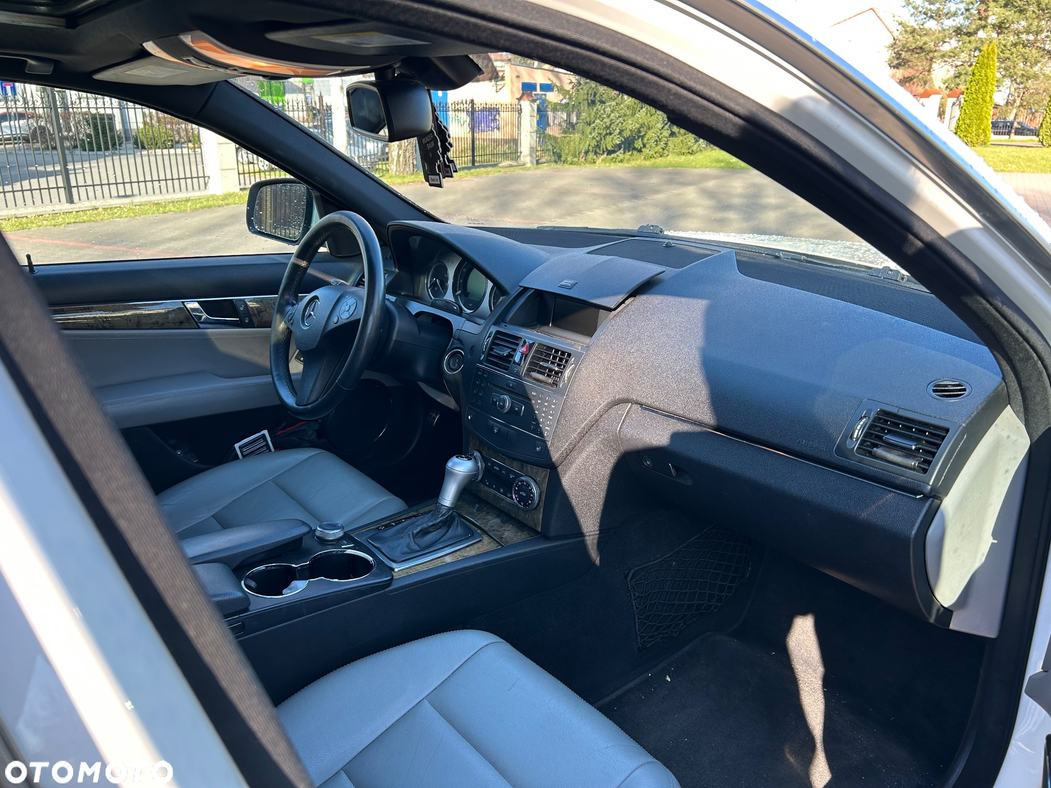 Mercedes-Benz Klasa C 350 T 7G-TRONIC SPORT EDITION - 27