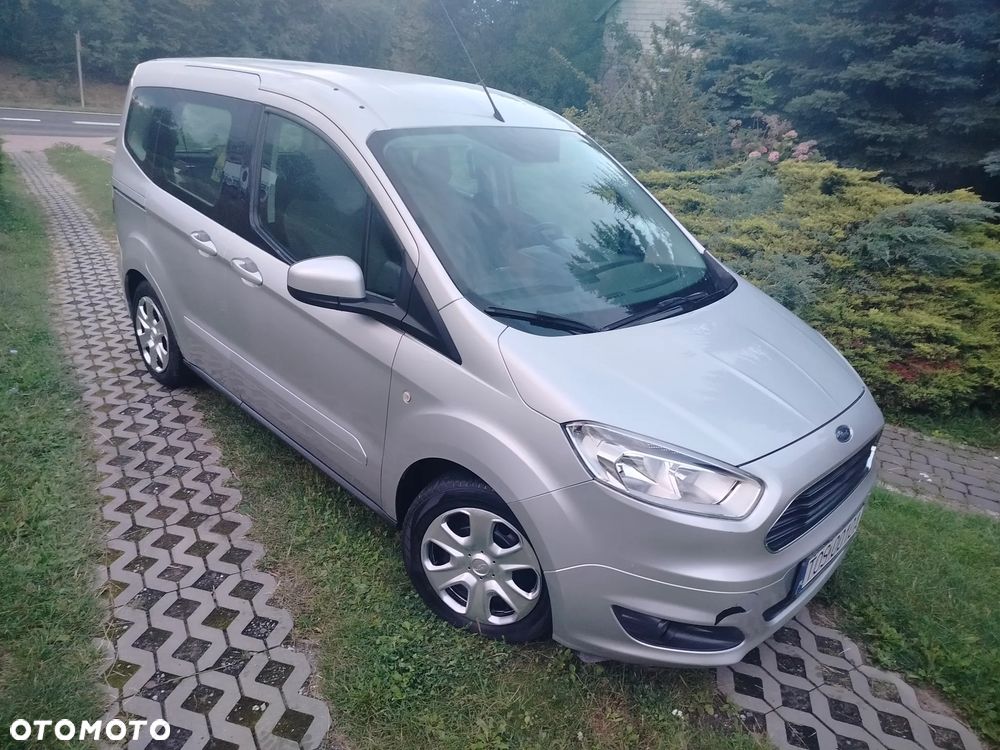 Ford Tourneo Courier 1.6 TDCi S&S Titanium - 10