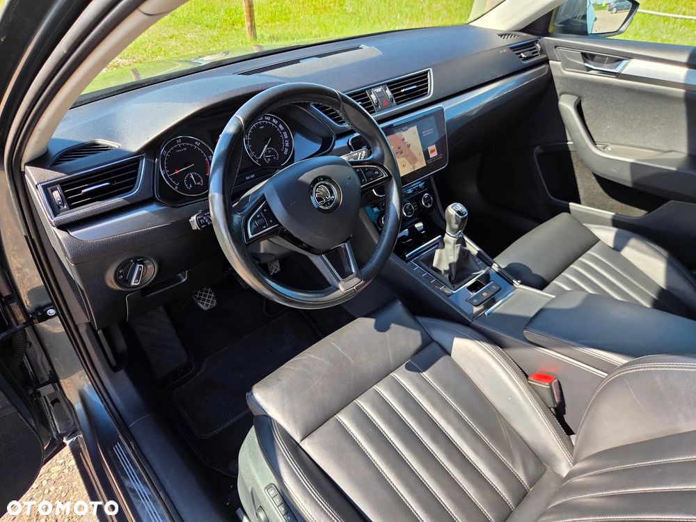 Skoda Superb 1.6 TDI Ambition - 15