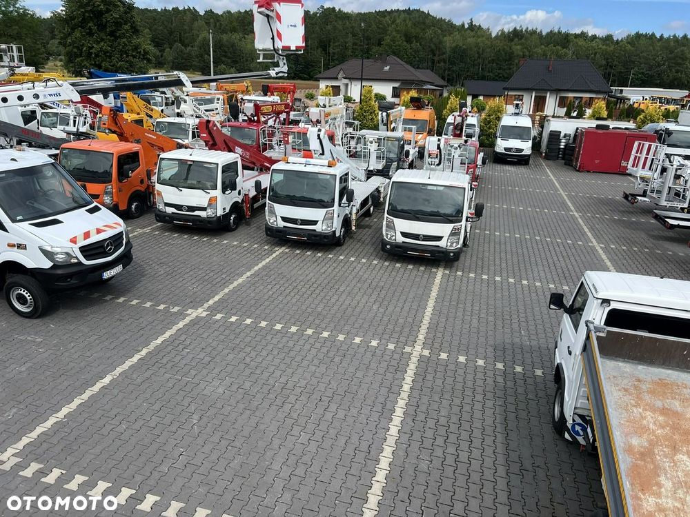 Mercedes-Benz Sprinter - 22