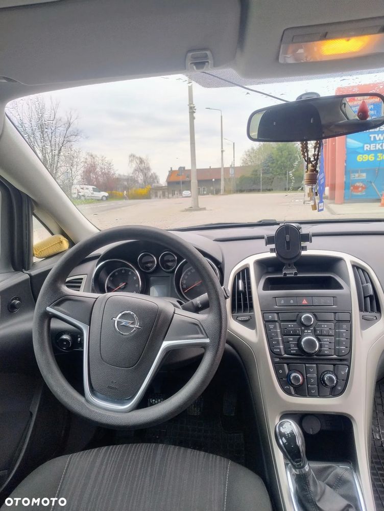 Opel Astra 1.6 - 11