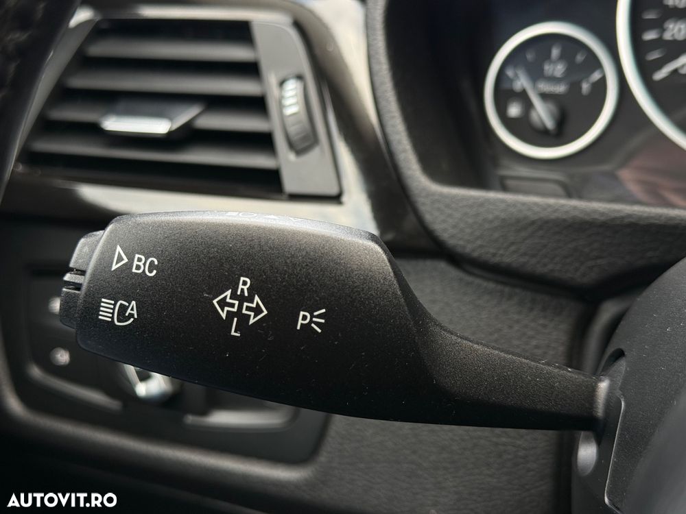 BMW Seria 3 318d Blue Performance - 33