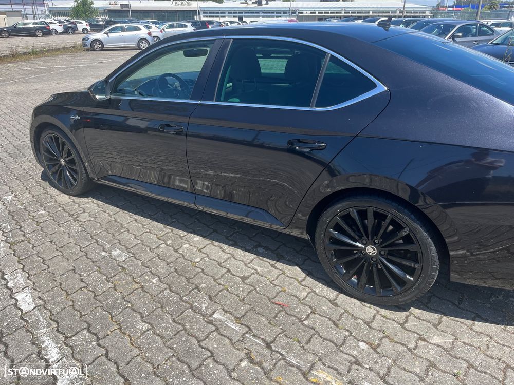 Skoda Superb 2.0 TDI 4x4 DSG L&K - 15