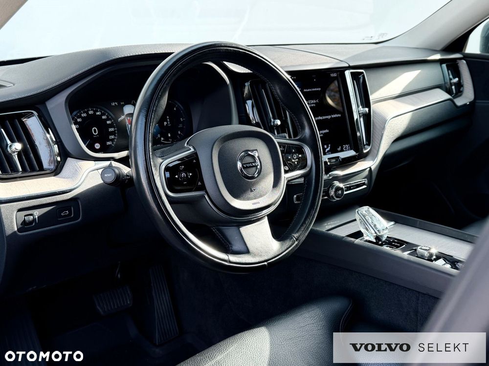 Volvo XC 60 - 22