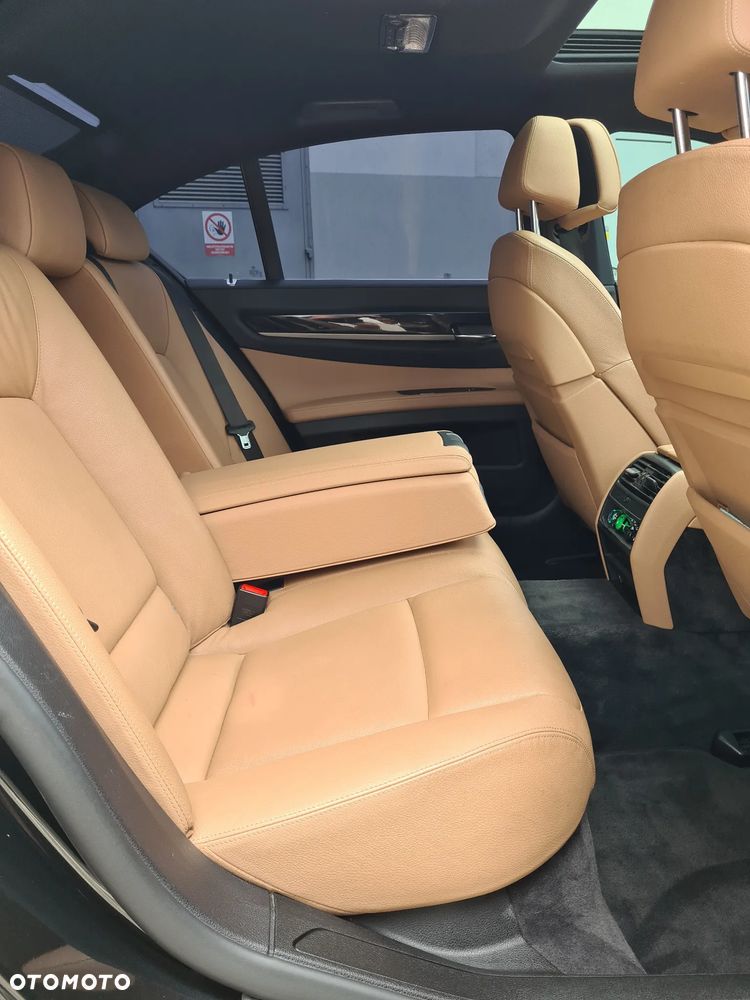 BMW Seria 7 - 7