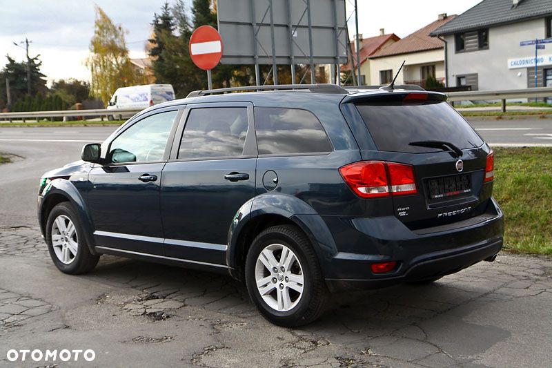 Fiat Freemont 2.0 Multijet Black Code AWD - 4