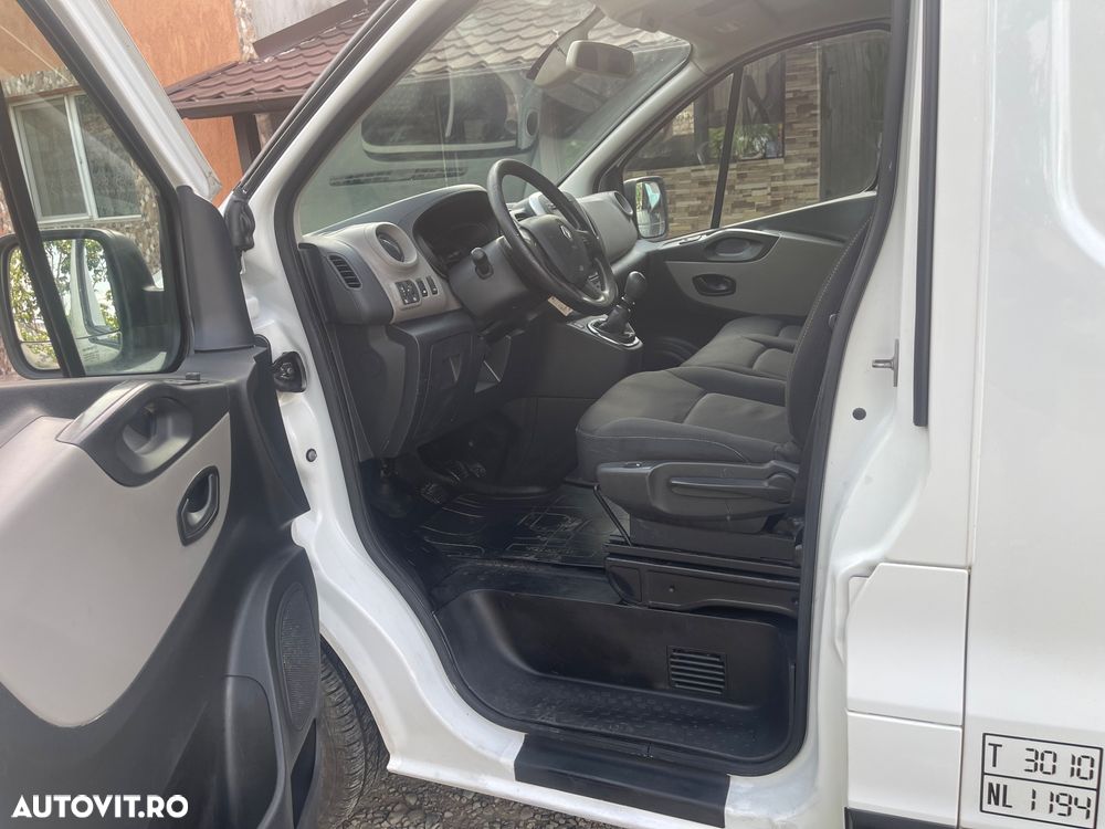 Renault Trafic - 8