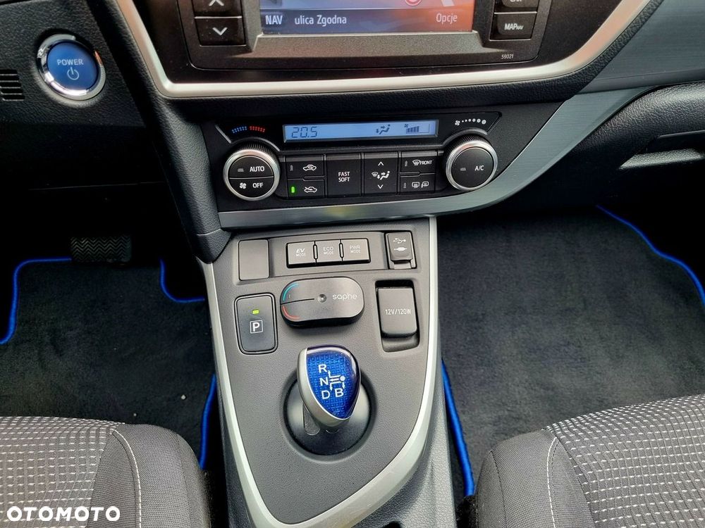 Toyota Auris Hybrid 135 Comfort - 22