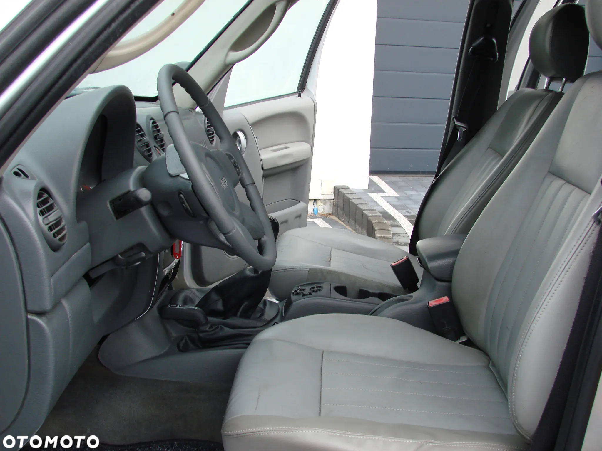 Jeep Cherokee 2.8 CRD Limited - 18