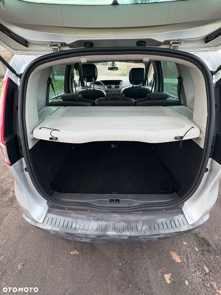 Renault Scenic - 10