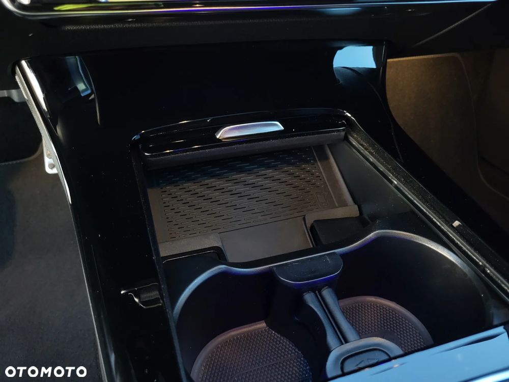 Mercedes-Benz CLA 220 d AMG Line 8G-DCT - 31