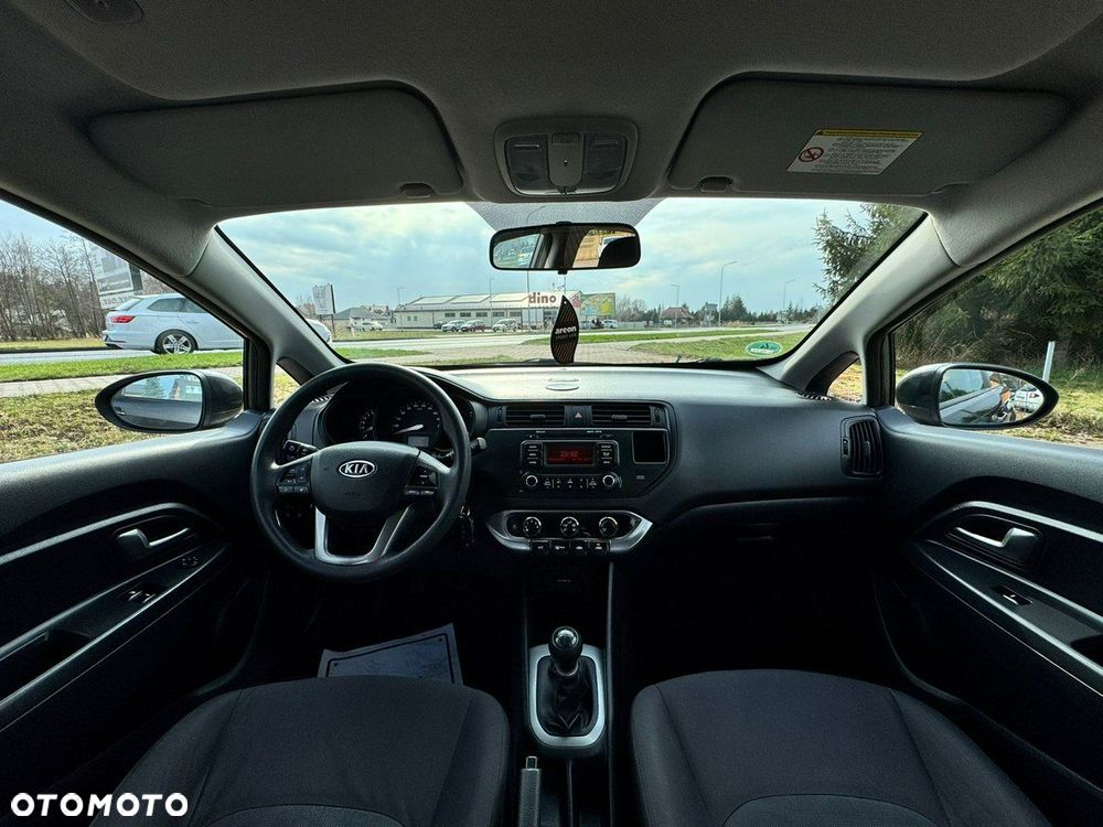 Kia Rio 1.2 Attract - 17
