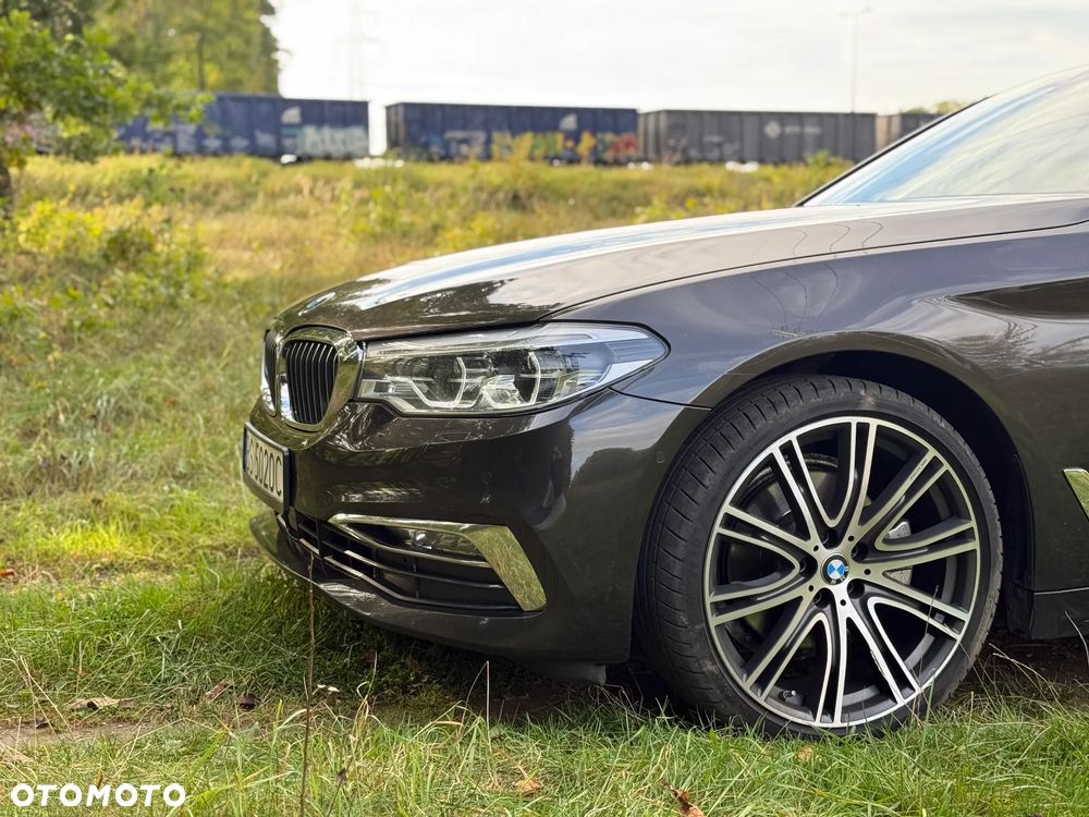 BMW Seria 5 520d Luxury Line - 17