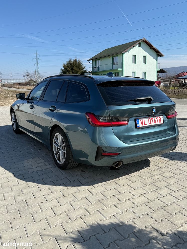 BMW Seria 3 320i Aut. - 4
