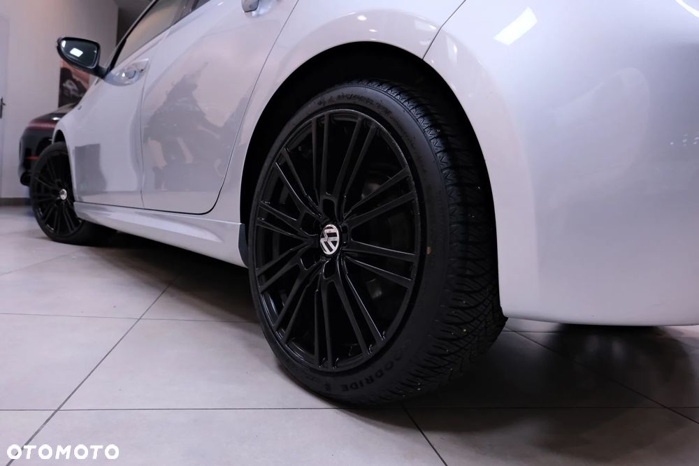 Volkswagen Golf 2.0 TDI DPF BlueMotion Technology DSG MATCH - 13