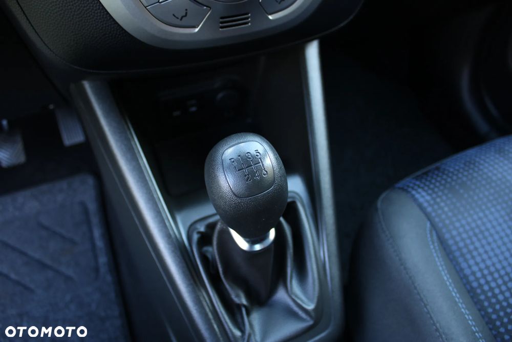 Hyundai ix20 1.6 BlueDrive Classic + - 28