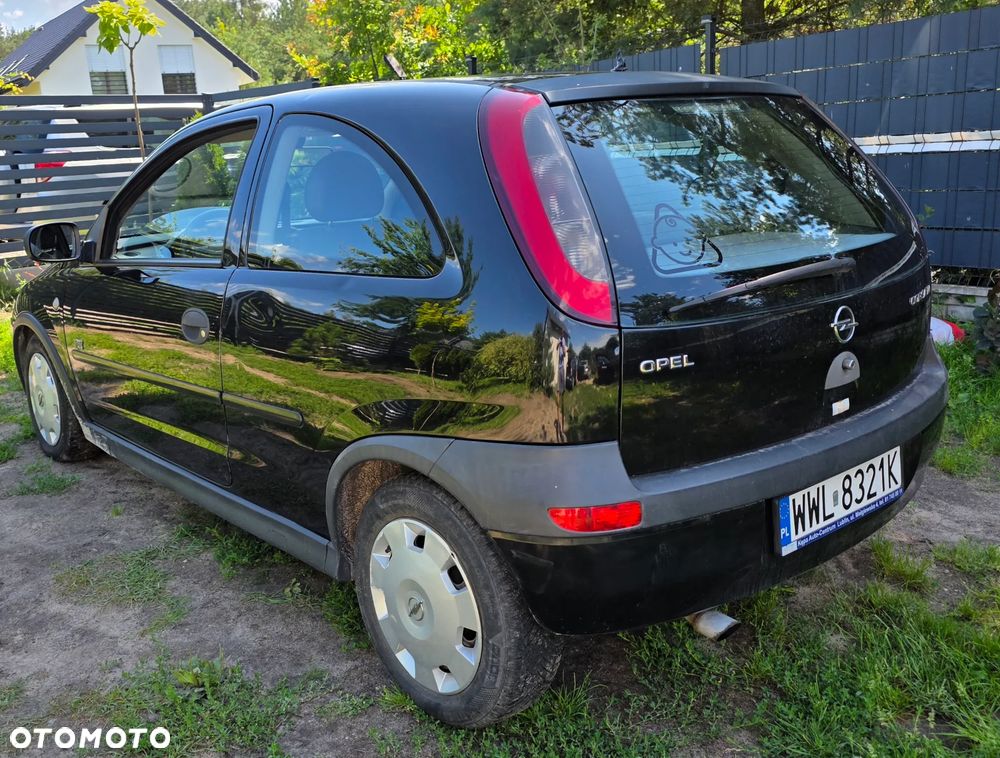 Opel Corsa 1.4 16V Sport - 3