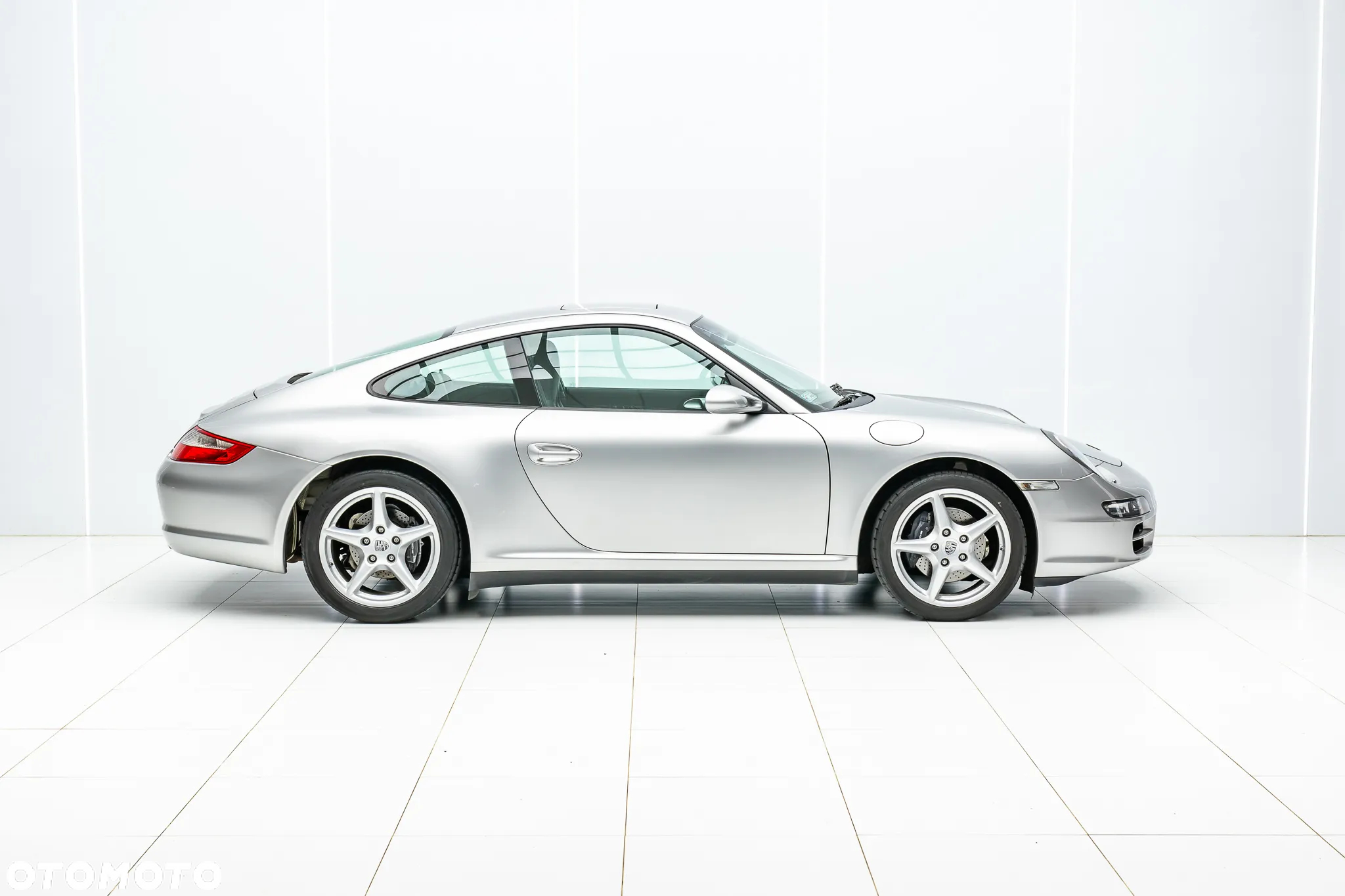 Porsche 911 Carrera 4 - 4