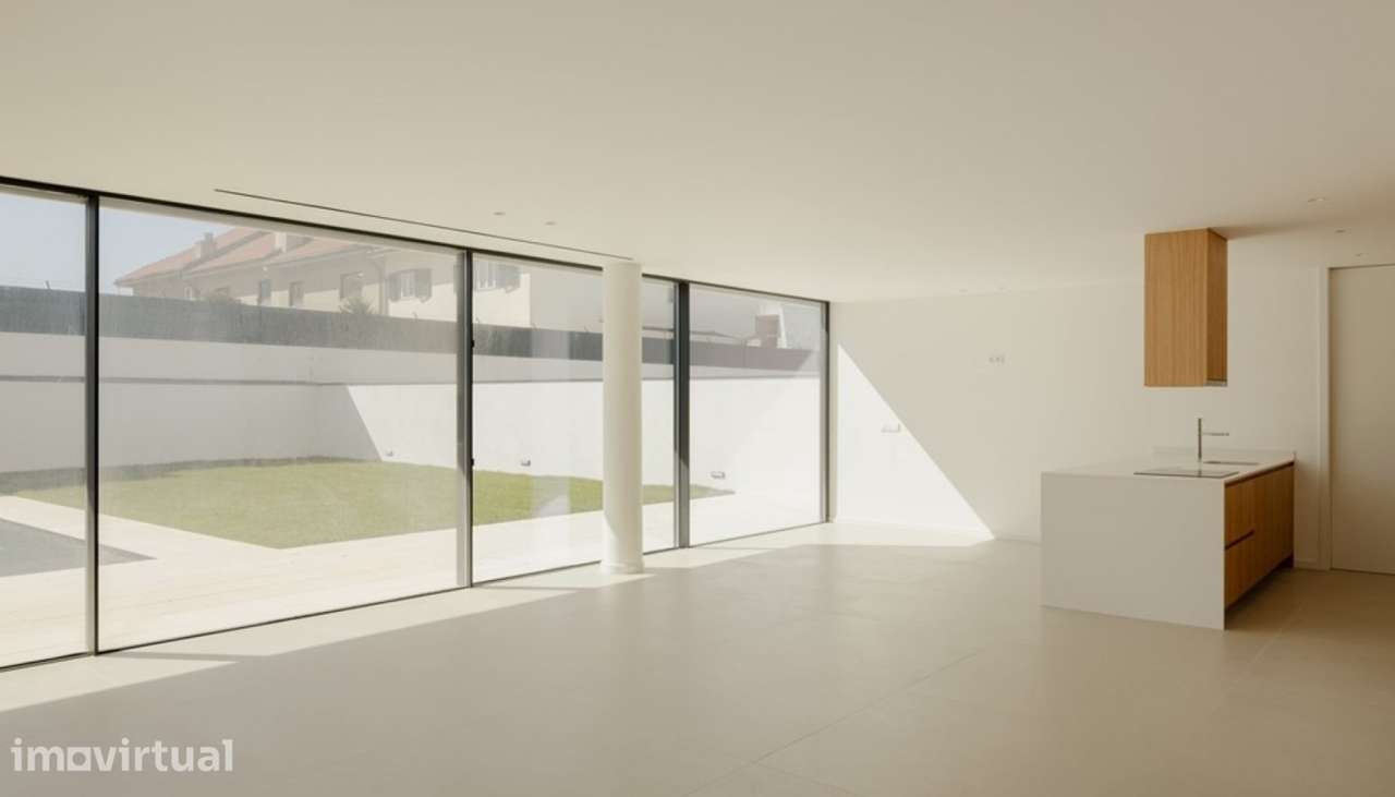 Moradia V4+1 com jardim, piscina e vistas de mar à venda em Valadares - Grande imagem: 5/18