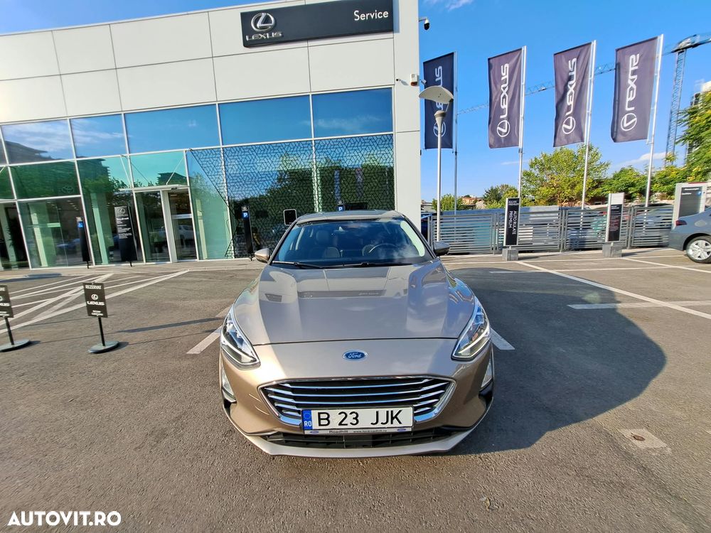 Ford Focus - 1
