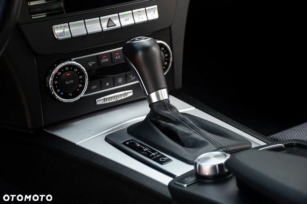 Mercedes-Benz Klasa C 200 Kompressor Automatik Avantgarde - 35