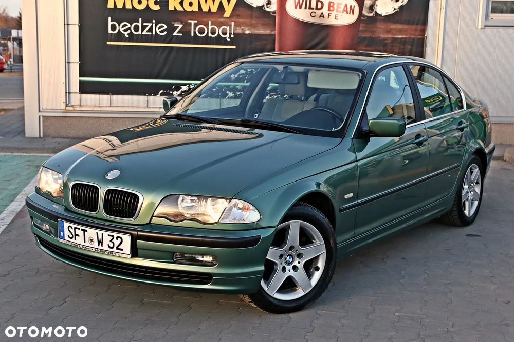 BMW Seria 3 320i - 11