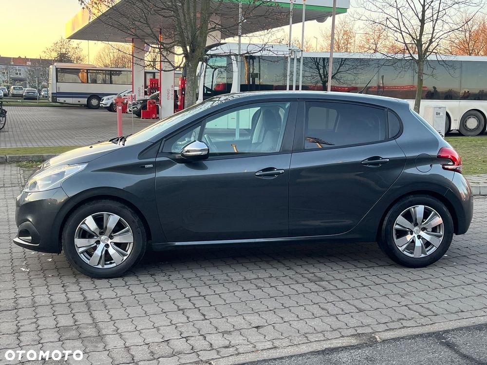 Peugeot 208 82 PureTech Style - 5