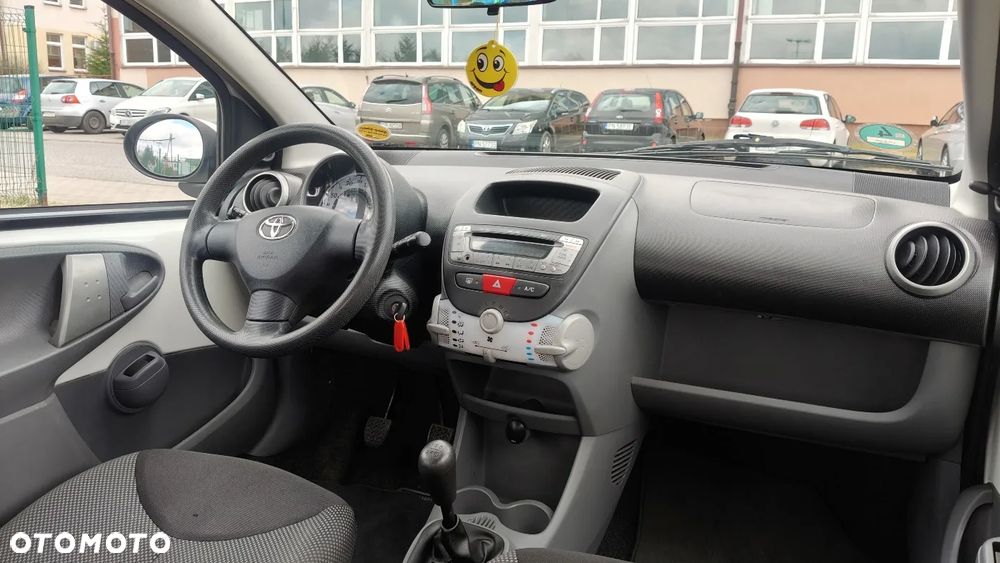 Toyota Aygo Cool - 23
